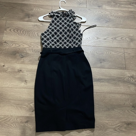 INC Women's black and grey sleeveless belted dress, Size 4 - Picture 5 of 9